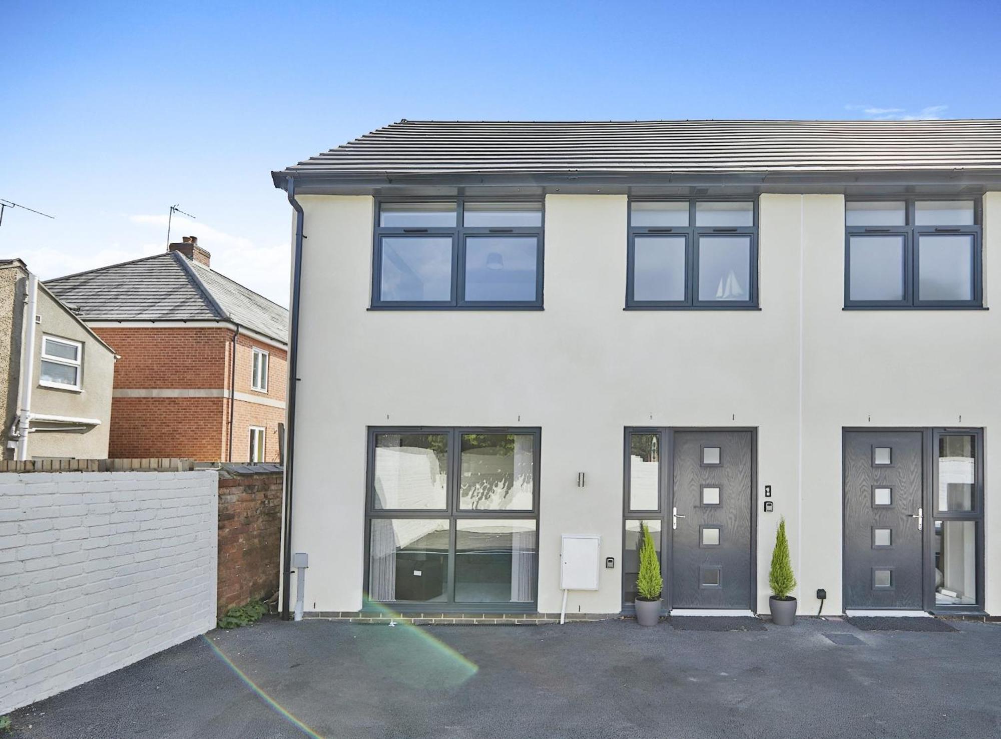 Modern Home In Derby City Centre - Free Gated Parking Exteriör bild