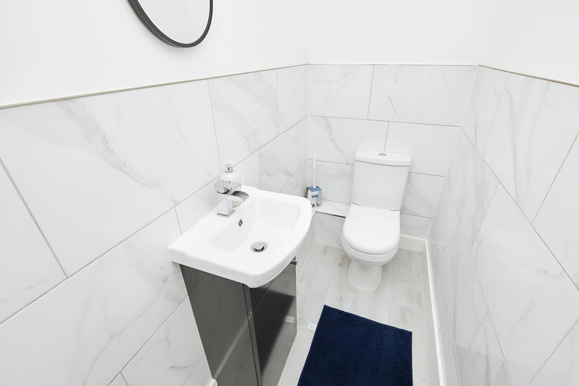 Modern Home In Derby City Centre - Free Gated Parking Exteriör bild