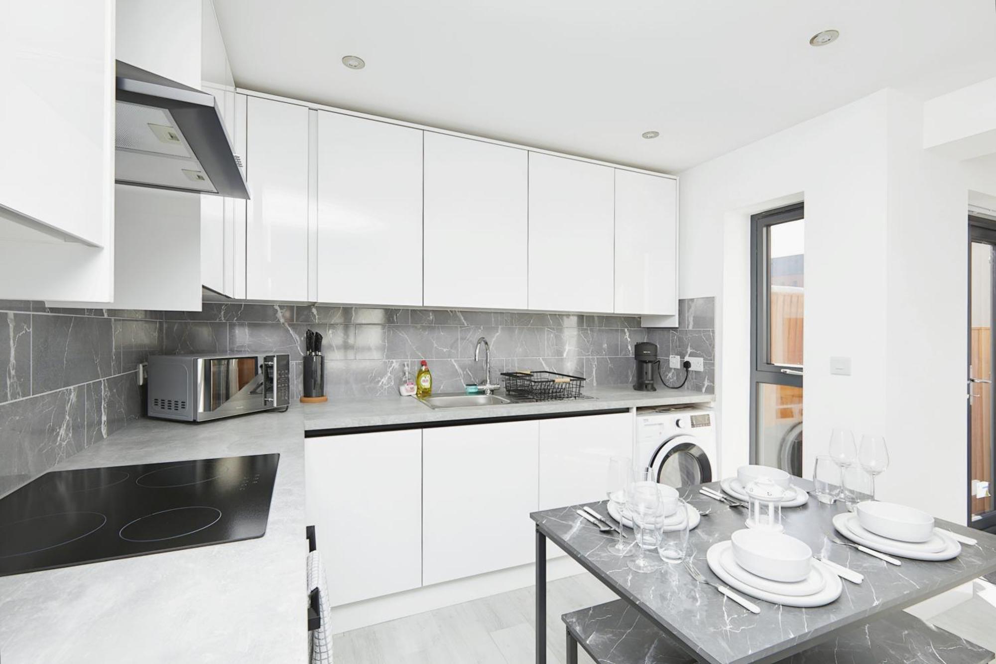 Modern Home In Derby City Centre - Free Gated Parking Exteriör bild