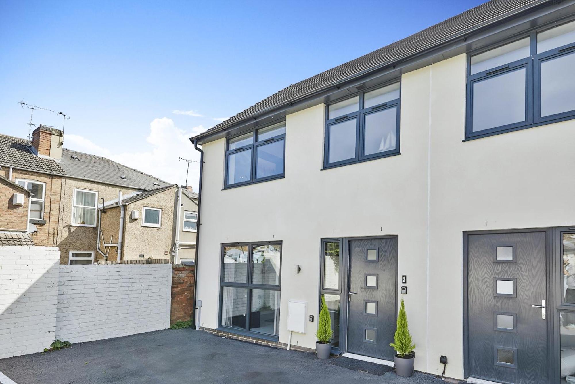 Modern Home In Derby City Centre - Free Gated Parking Exteriör bild